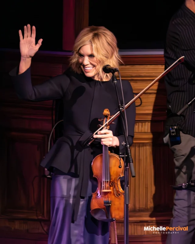 What an amazing show last night with Alison Krauss & Union Station featuring Jerry Douglas at the Bell Auditorium! 

Thank you for coming to Augusta! 

Photography by @michelle.percival.photography 

#alisonkrauss #unionstation #music #jerrydouglas #bellauditorium #csra #downtownaugusta #augustaga