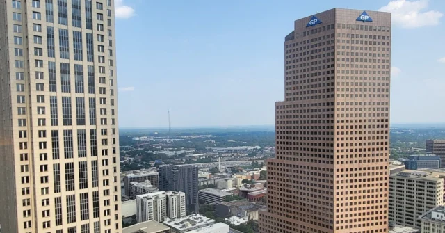 #MondayMemories to last week when our marketing team went to the Event & Venue Marketing Conference (EVMC) in Atlanta. 

@oakviewgroup hosted an OVG day with company marketers with our Director of Marketing, Tyler Gambrell, kicking off with leading the first session about revenue generation and our Marketing Manager, Taylor Hanks, leading a round table about working with local social influencers. There was also an opportunity to hear from some of our Oak View Group venue leaders during a General Manager Panel featuring David Aiello, Nate Harris, Trent Merritt, and Anna Rosburg on How Marketing Fits into the Big Picture.

EVMC started the following day and the conference was packed with sessions featuring industry leaders that shared experiences and ideas that inspire new concepts to implement for the best experiences at our events and venue.

Our marketing team also had the privilege to tour State Farm Arena, which was an incredible opportunity to see some of the newest club, lounge, and experience-focused elements in an event venue. 

#marketing #evmc2025 #atlanta #keyinsights #leadership #research #growing #learning #event #hypeman