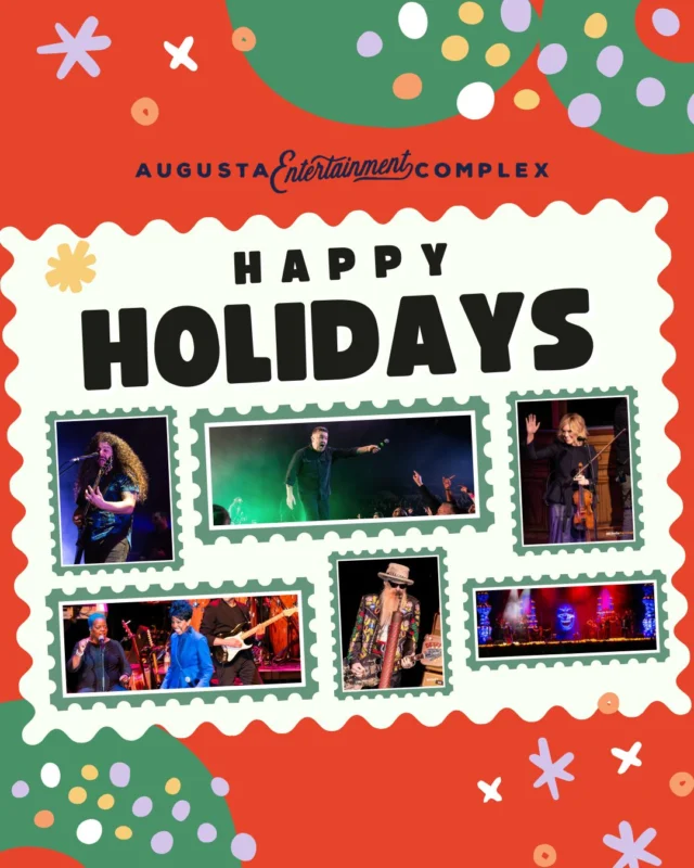 💫 Here's to a new year of amazing crowds, and incredible memories!  From our family to yours, have a safe & happy holiday season!

📸 Michelle Percival