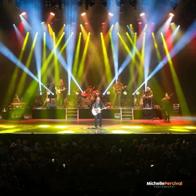 🔥 T-R-O-U-B-L-E never sounded so good 🤠 Travis Tritt had Augusta singing every word at the Bell Auditorium!

📸 @michelle.percival.photography

#TravisTritt #CountryConcert #AugustaGA #BellAuditorium #LiveCountry 🎶🤠#travistritt #AugustaGA #BellAuditorium #entertainaugusta #augustaentertainmentcomplex #visitaugusta #loveaugusta #downtownaugusta #csra #augustaliveevents #augustaconcerts #countrymusic